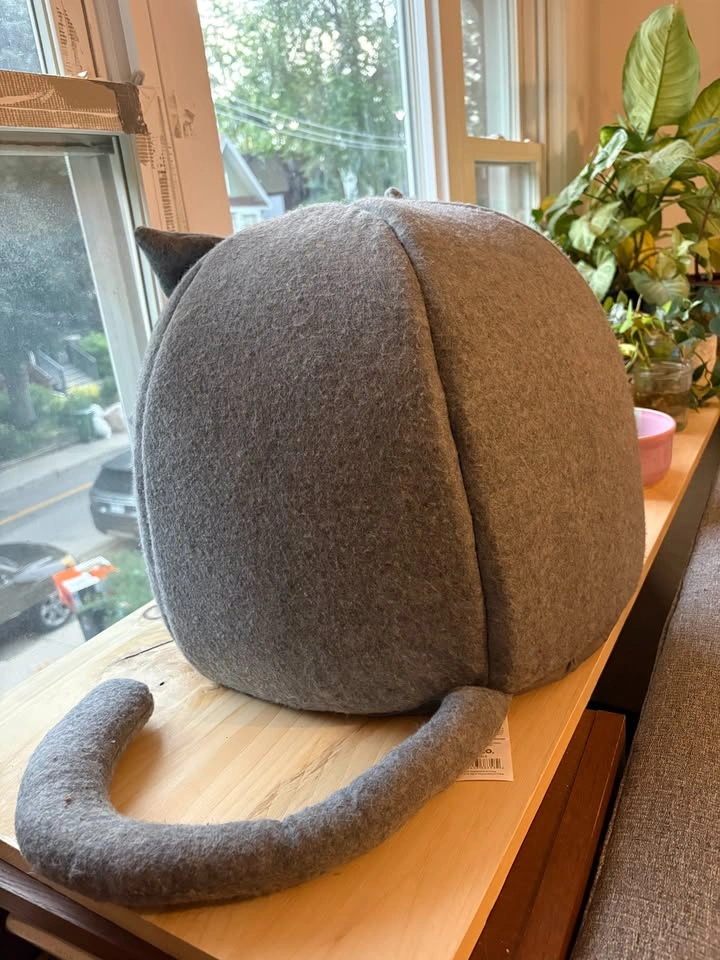 Cute like new cat cave - photo 2