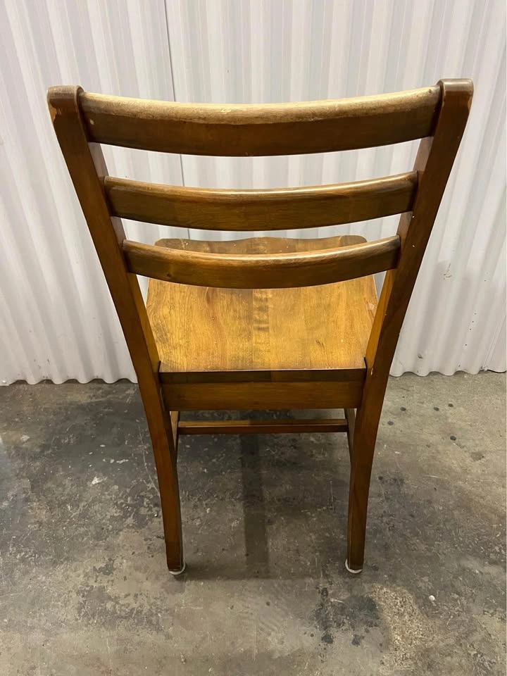 Solid wood chair for sale pick up only - photo 2