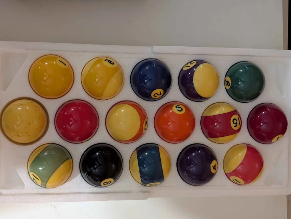Billiard Ball Set with Triangle Rack - photo 2
