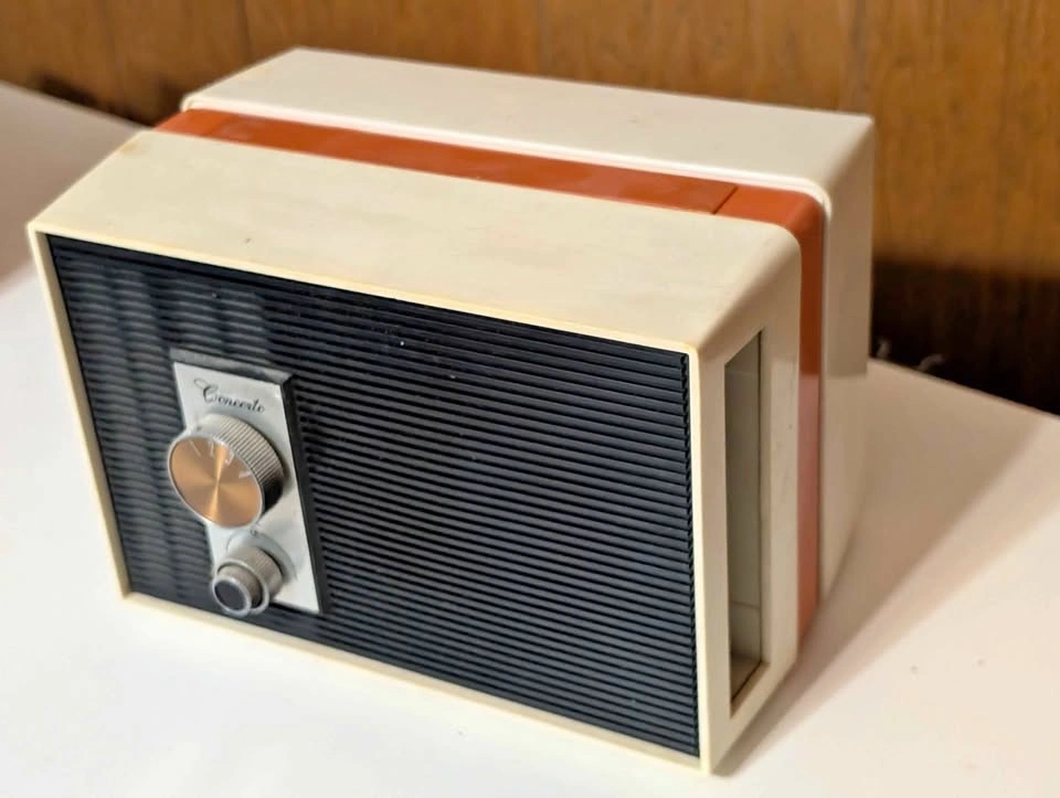 Vintage Concerto Solid State 8-Track Player