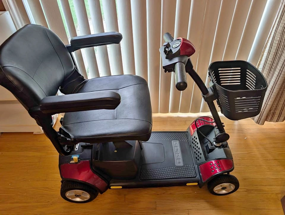 Mobility Go-Go Elite Traveller Scooter