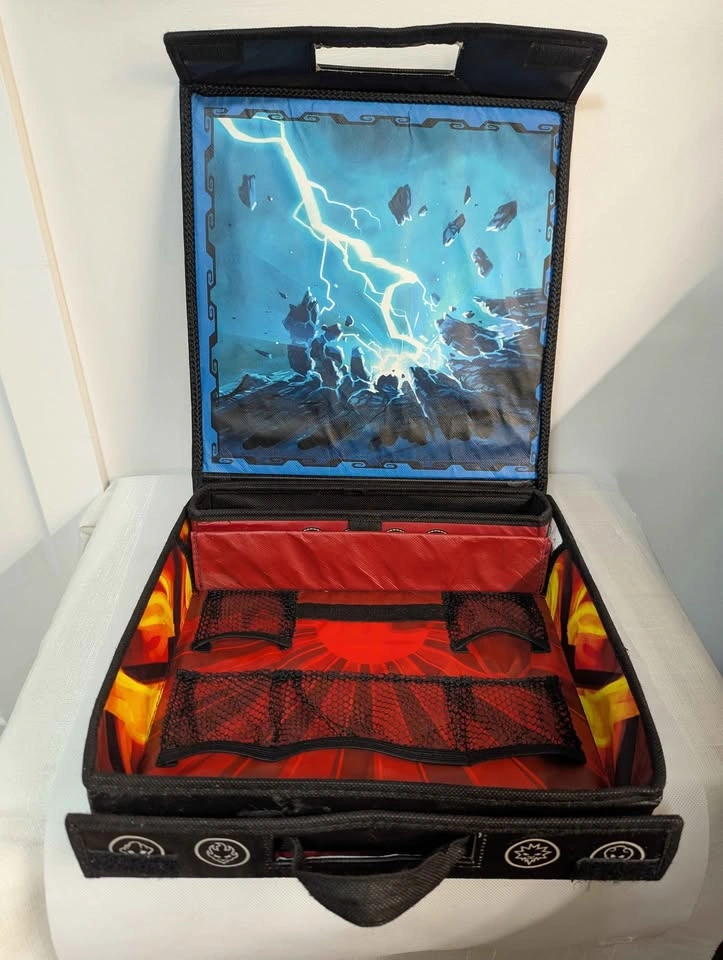 LEGO Ninjago Masters of Spinjitsu Storage Case 12 x 12 (2011) - photo 3