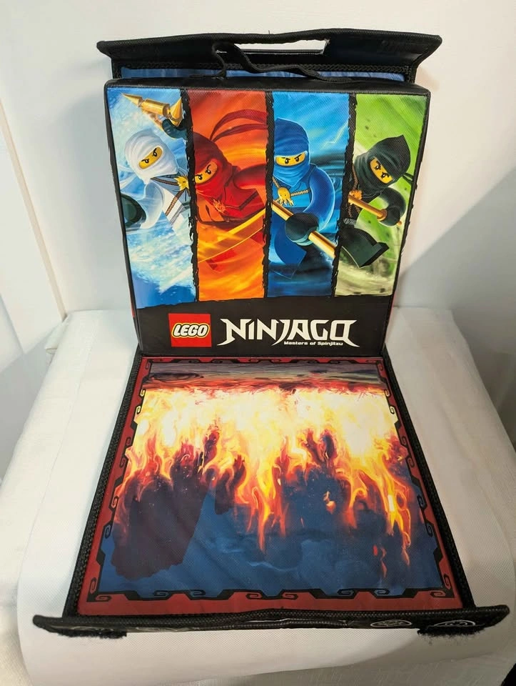 LEGO Ninjago Masters of Spinjitsu Storage Case 12 x 12 (2011) - photo 4