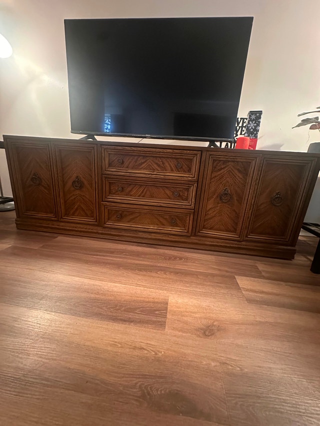 Tv console table with drawers/ tv stand