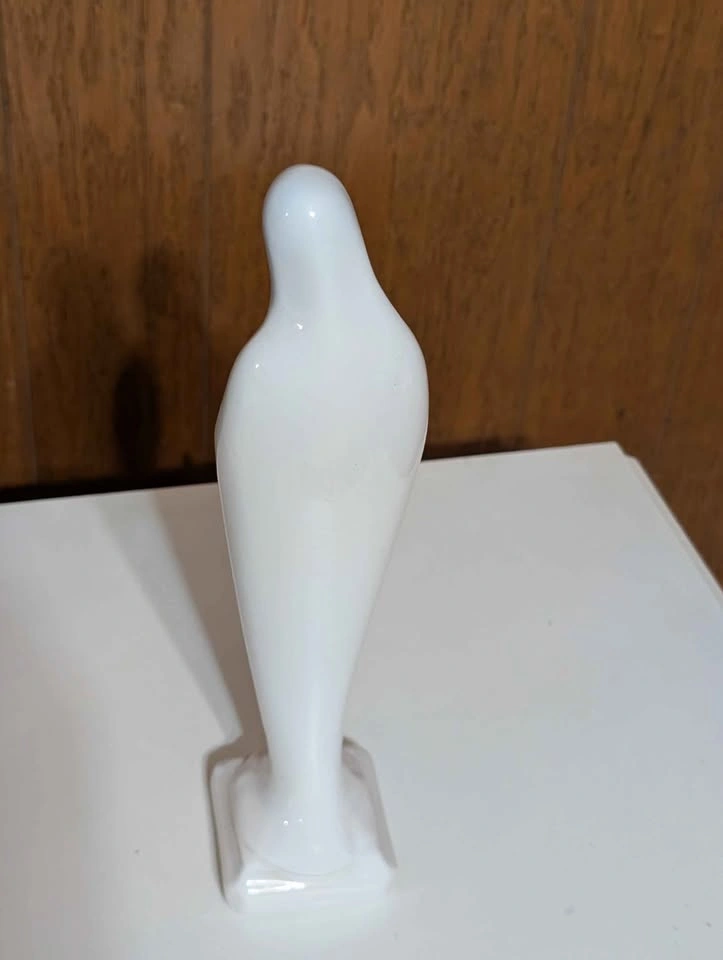 Vintage White Ceramic Madonna Figurine - photo 2