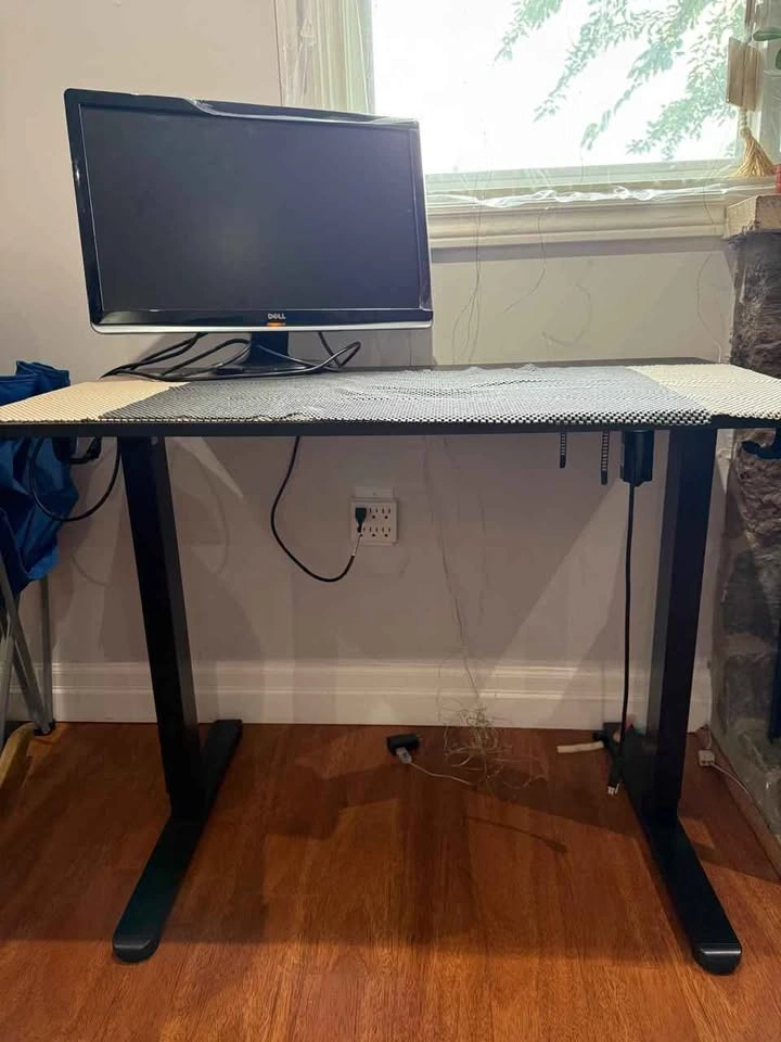 Black table - photo 4