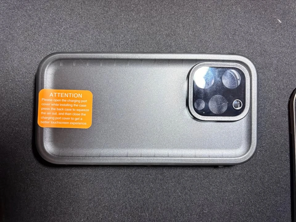 iPhone 16 Pro Case - photo 2