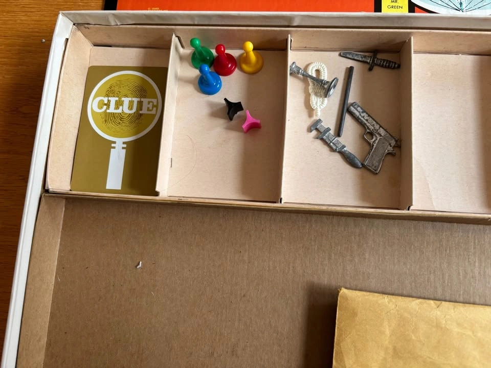 Vintage Parker Brothers Clue Detective Game (1963) - photo 4