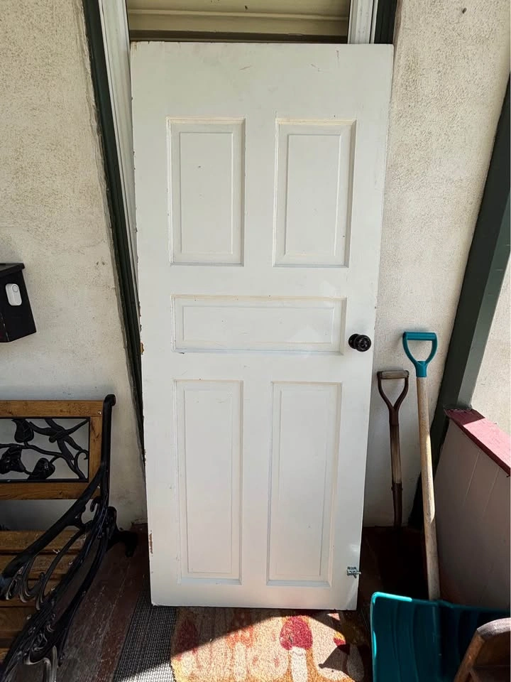 Solid Wood VTG Door (31.5” x 78” x 1.5”) - photo 2