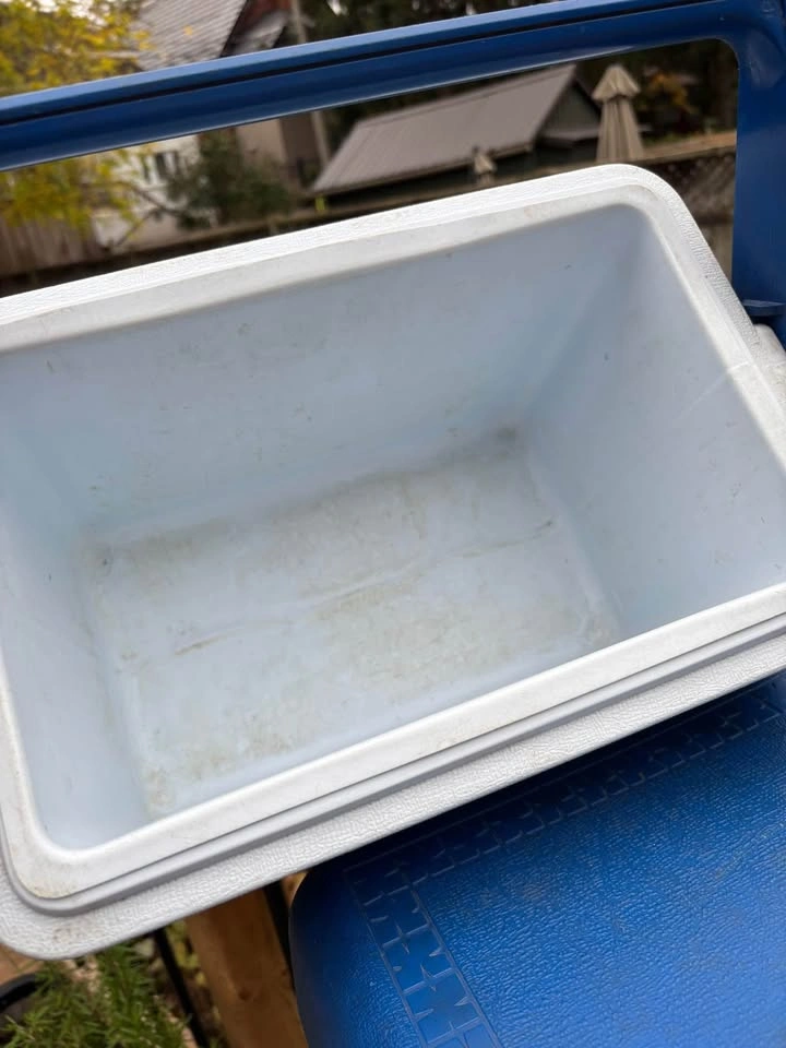 VTG Rubbermaid Super Lunch Tote Cooler - photo 2