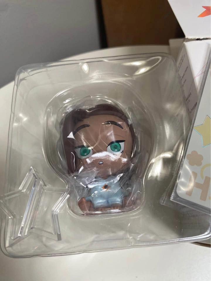 Alien Stage Hyuna Baby Figure - photo 2