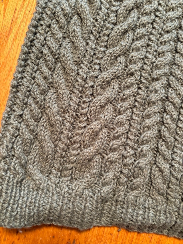 Beautiful Handmade Cable Knit Wool Sweater - photo 4