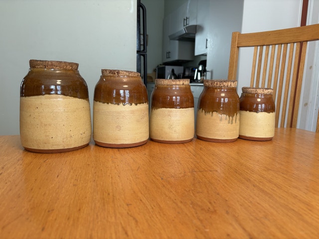 Set of pottery canisters (chipped) - photo 4