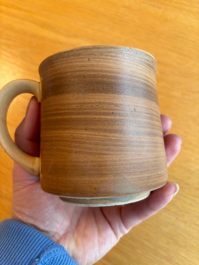 Vintage Pottery Coffee Mug Brown Carved Floral Design Japan - photo 3