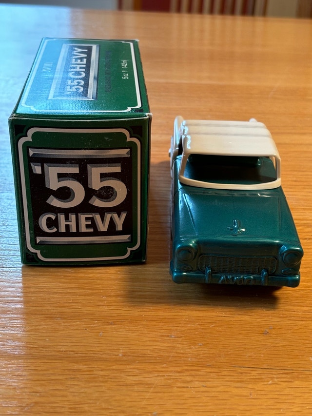 Vintage Boxed Avon 55 Chevy Aftershave Collectible - photo 2