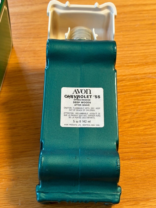 Vintage Boxed Avon 55 Chevy Aftershave Collectible - photo 3