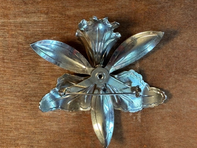 1950’s Orchid Brooch - photo 3