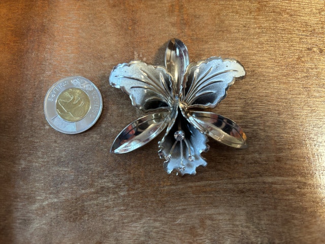 1950’s Orchid Brooch - photo 4