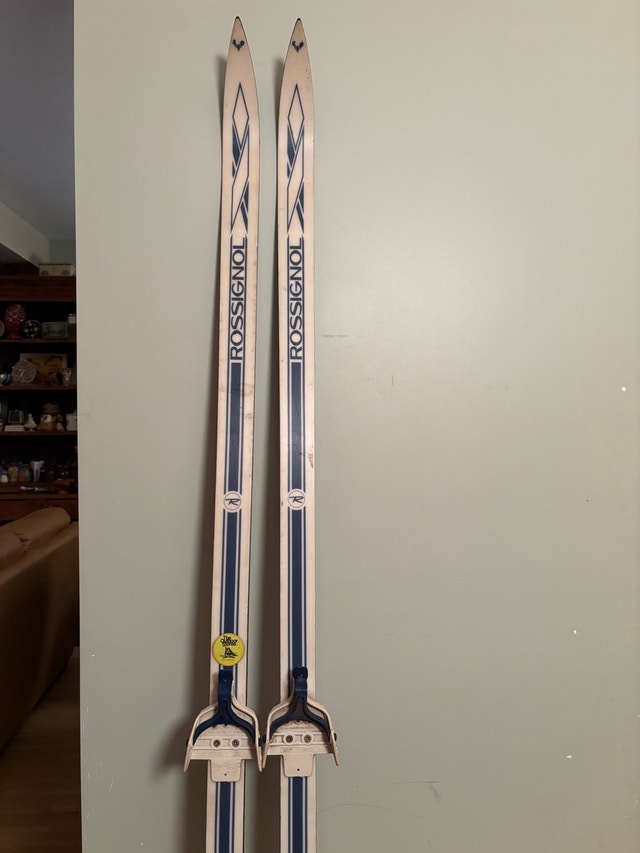 Rossignol Cross Country 3 Pin Skis (200 cm) + Poles