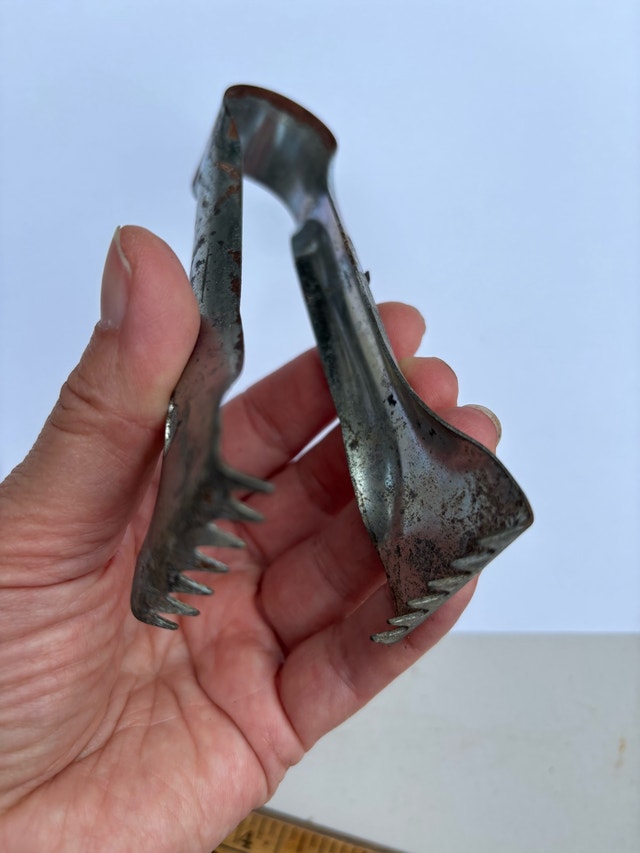 Vintage Metal Fishing Tool Lot - photo 2