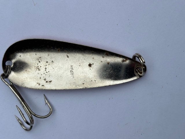 Vintage Red & White Striped Casting Spoon Lure — Stamped Japan - photo 2