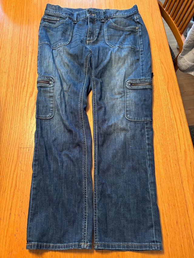 Vera Wang Straight Leg Cargo Pockets Jeans-Size 6