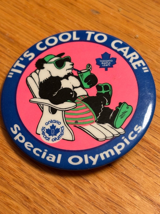 Special Olympics/Toronto Maple Leafs Pin Back Button