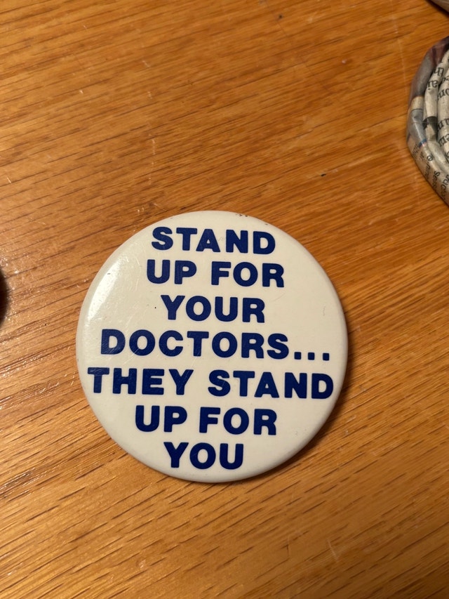 Stand Up For Doctors Button