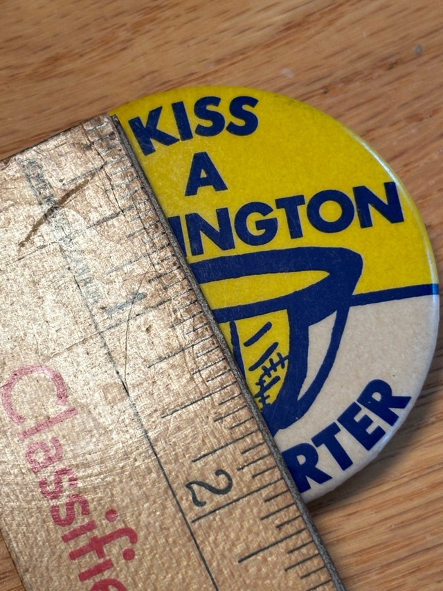 Burlington Supporter Pin - photo 3
