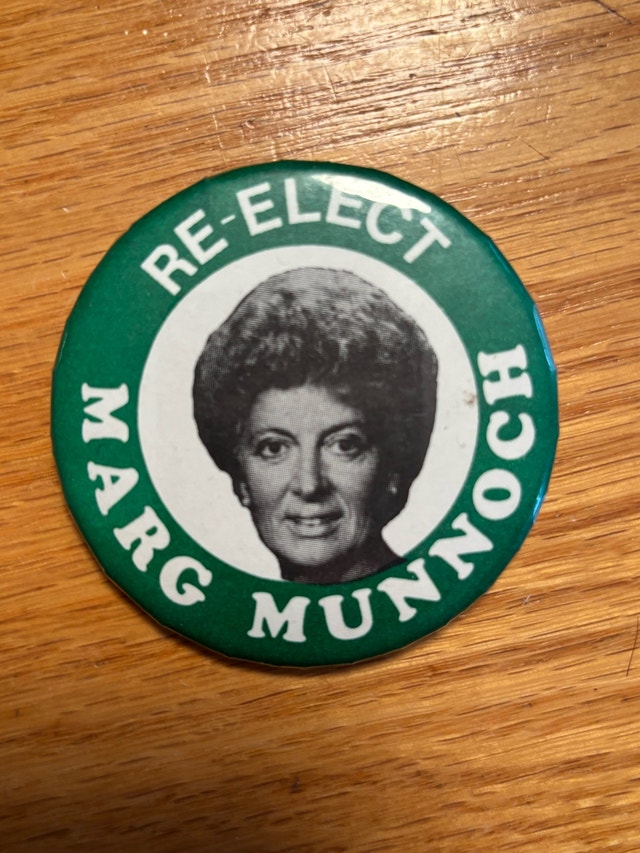 Vintage Marg Munnoch Button