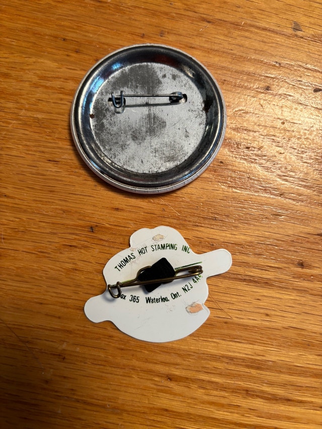 2 VTG Oktoberfest Pins - photo 2