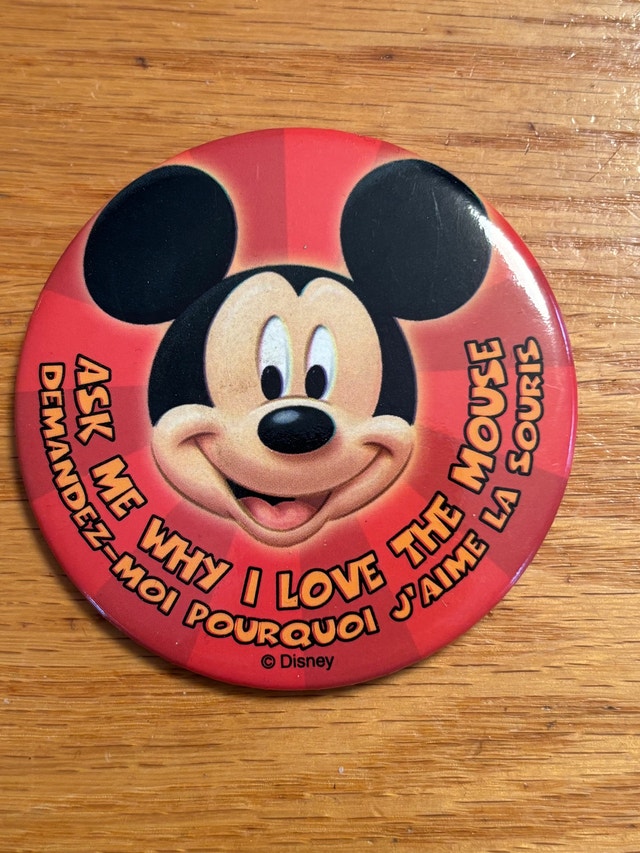 Disney "Ask me why I love the Mouse" Mickey pin Vintage