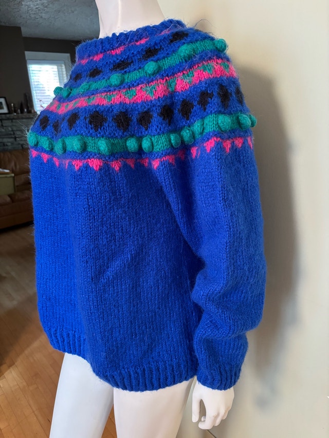 Vintage Handknit Sweater (large) - photo 3
