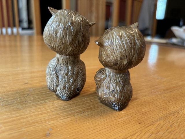 Anthropomorphic Owl Salt and Pepper Shakers Vintage Hong Kong - photo 2