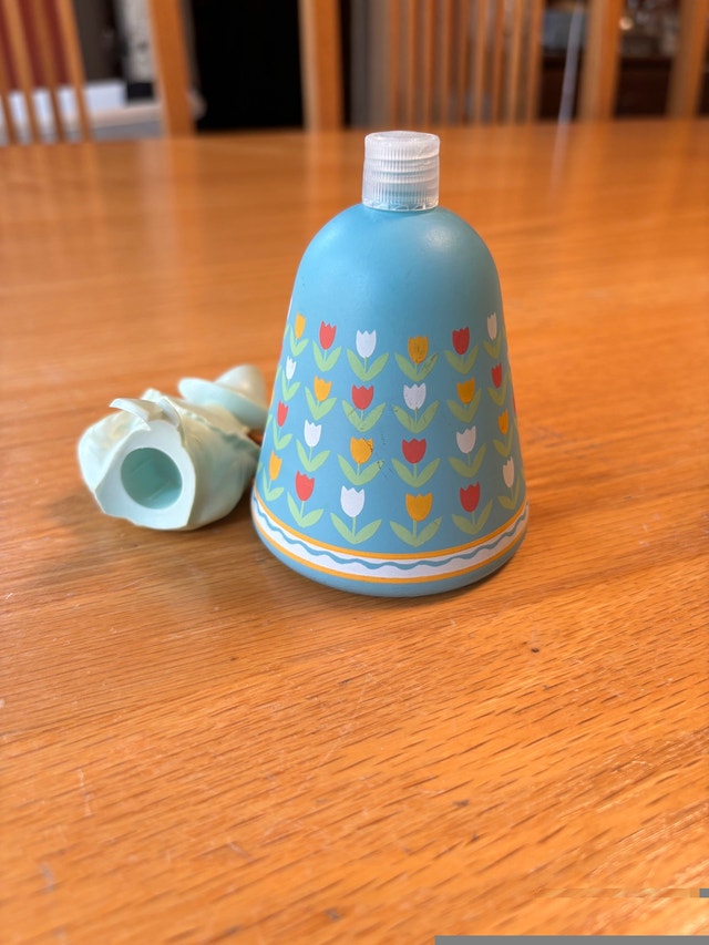 Vintage Avon Dutch Maid Moonwind Cologne (empty) - photo 4