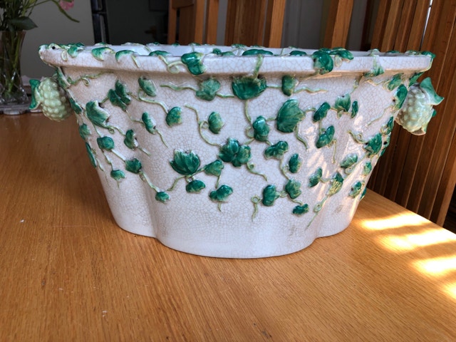 JUWC 1897 United Wilson Green & White Ivy Crackle Large Planter
