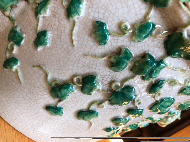 JUWC 1897 United Wilson Green & White Ivy Crackle Large Planter - photo 4