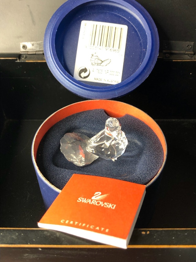 Swarovski Crystal Dove Bird (Retired)