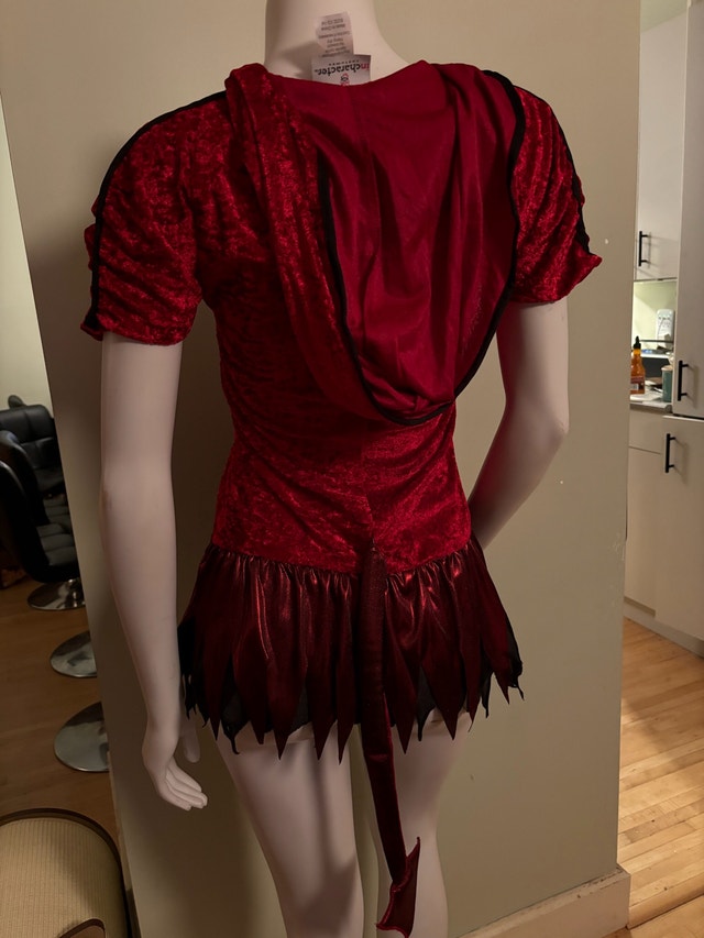 Halloween Devil Girl Costume, w pitchfork, built in horns - photo 5