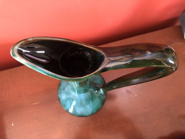 Blue Mountain Pottery Tall Pitcher Vase - photo 4