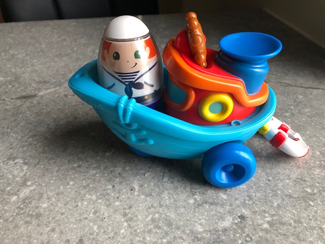 WEEBLES Bobblin’ boat and Sailor - photo 4