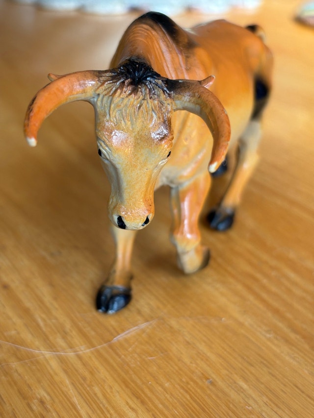 Vintage 1990’s Farm Brahma Bull Toy Figure - photo 3