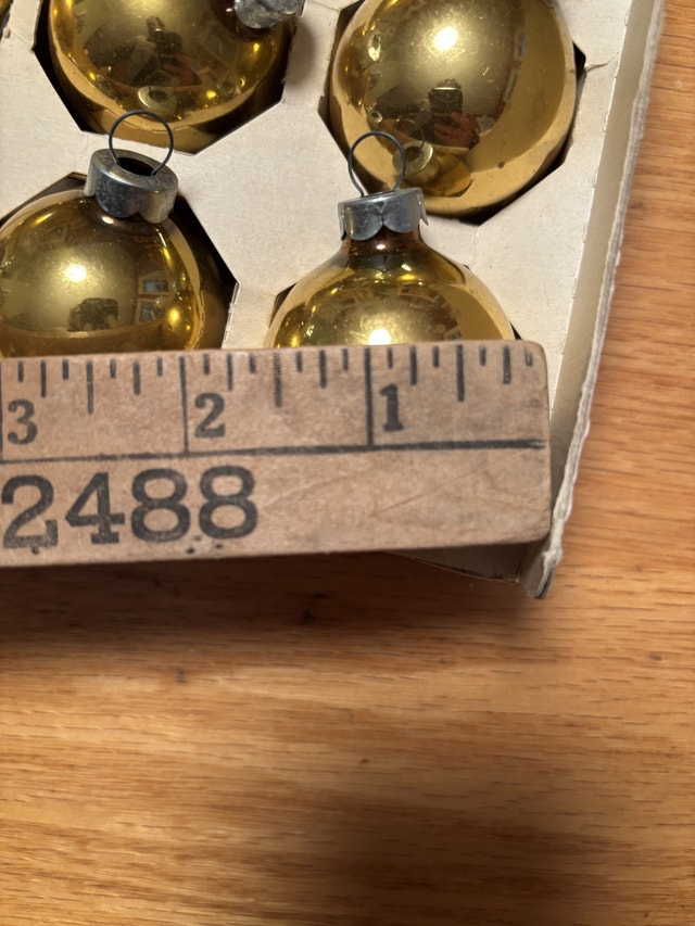 Pyramid Glass Christmas Tree Ornaments - Gold - Set of 17 - photo 4