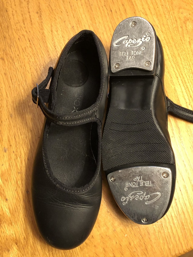 Capezio Tap Shoes (size 4.5)