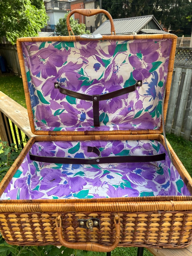 Wicker Picnic Basket - photo 2
