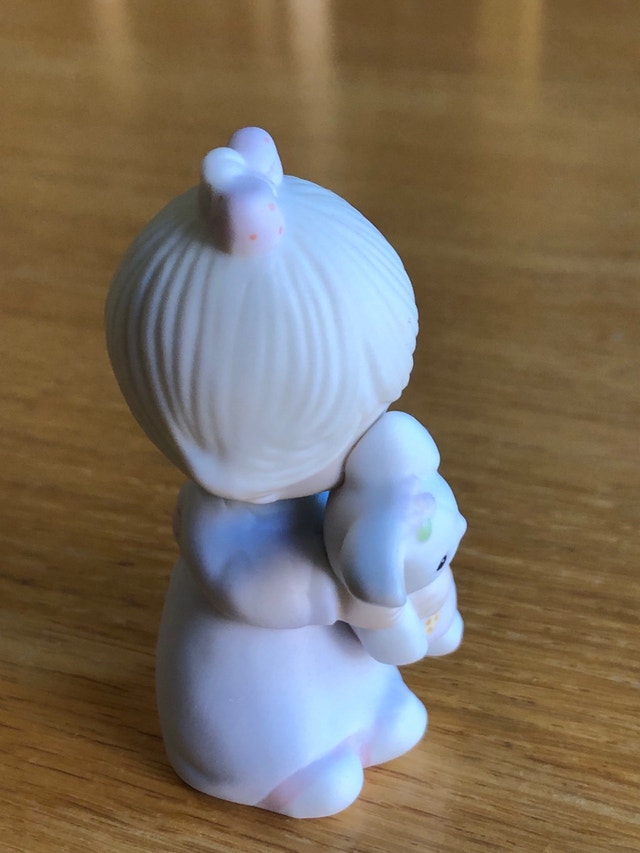 Vintage 1982 PM Enesco Jesus Loves Me Girl/Rabbit Mini Figurine - photo 2