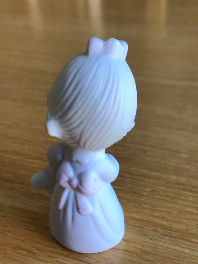 Vintage 1982 PM Enesco Jesus Loves Me Girl/Rabbit Mini Figurine - photo 3
