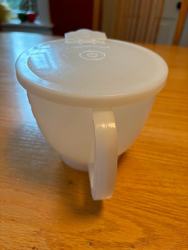 Tupperware Mix N Stor Batter Mixing Bowl 4 Cup 1 Litre with Lid - photo 4