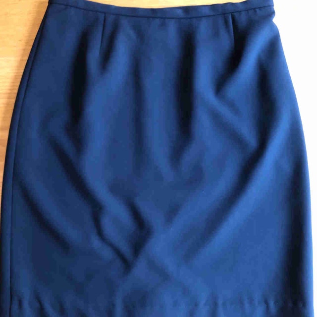 Jones New York Navy Pencil Skirt size 10