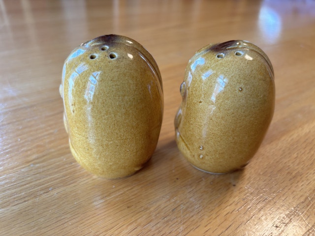 Vintage Ceramic Monkey Salt and Pepper Shakers - Japan - photo 3